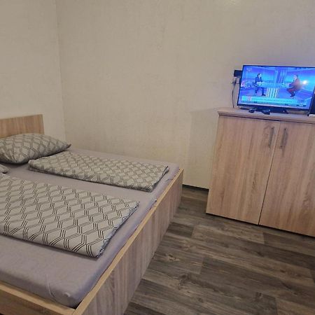 Bem Downtown Apartment Дебрецен Стая снимка